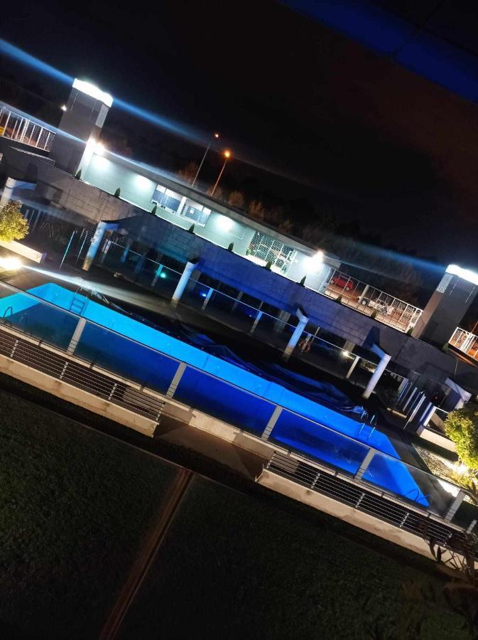 Espectacular Apartamento Con Piscina Y Garaje Madrid Bagian luar foto